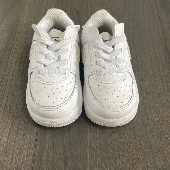 Toddler Nike Low Air Force 1’s - Picture 1 of 4